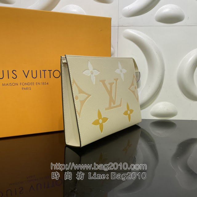 Louis Vuitton新款手包 M80504 路易威登BY THE POOL盥洗袋 Monogram压纹 LV手拿包收纳包  ydh4197
